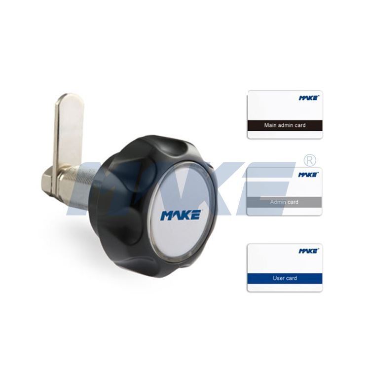 What advantage does the sauna lock need have?